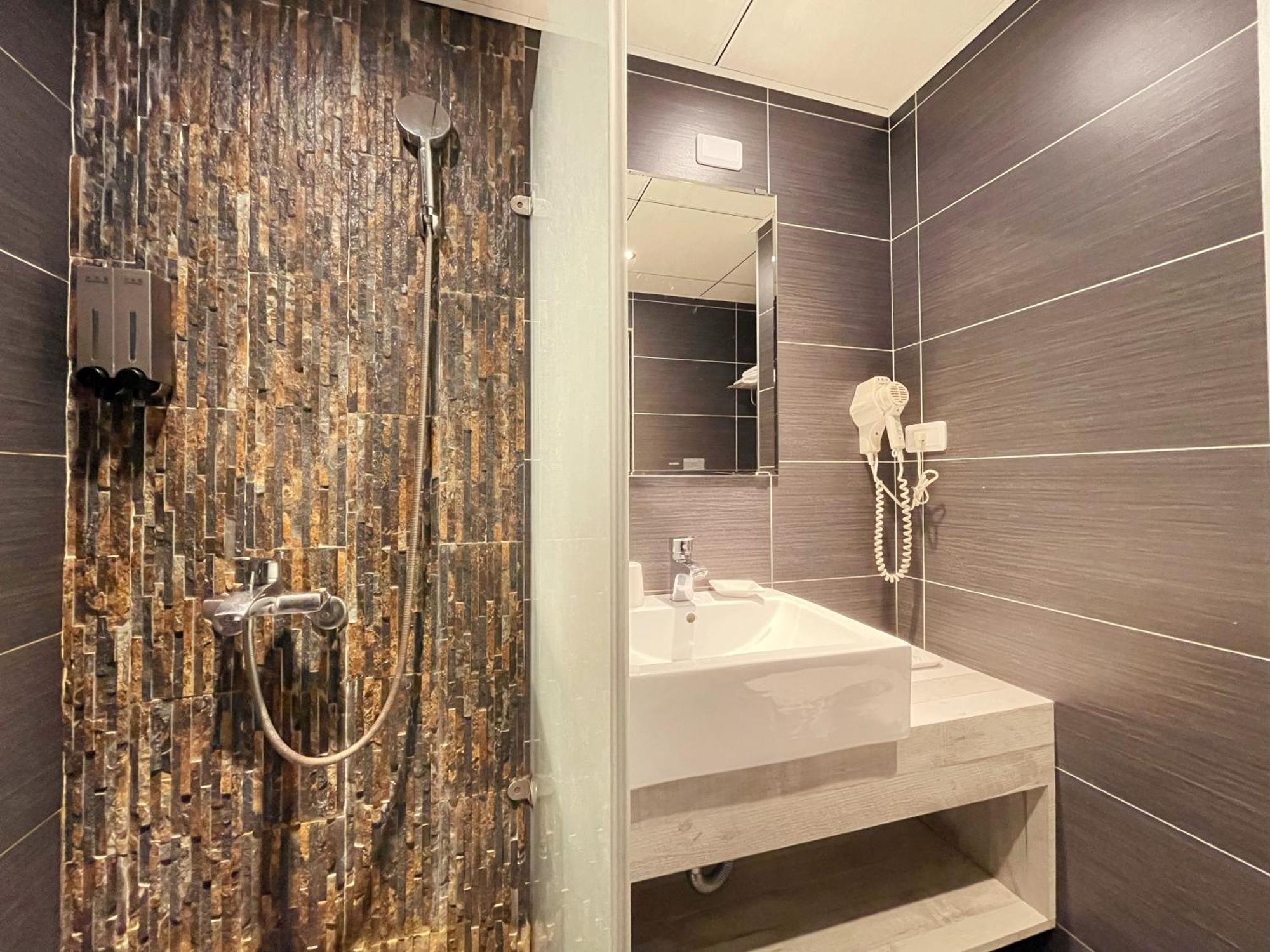 Fortuna Hotel Hualien Zimmer foto